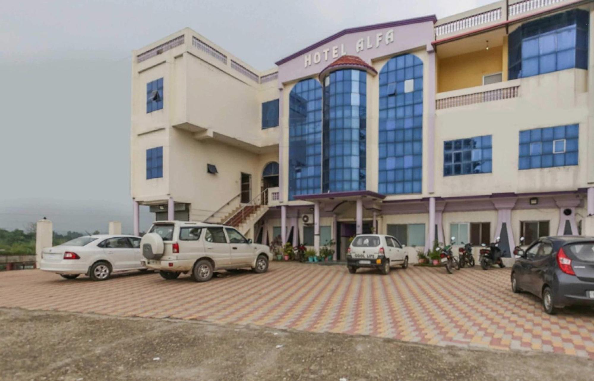Hotel O Alfa Amb Екстериор снимка
